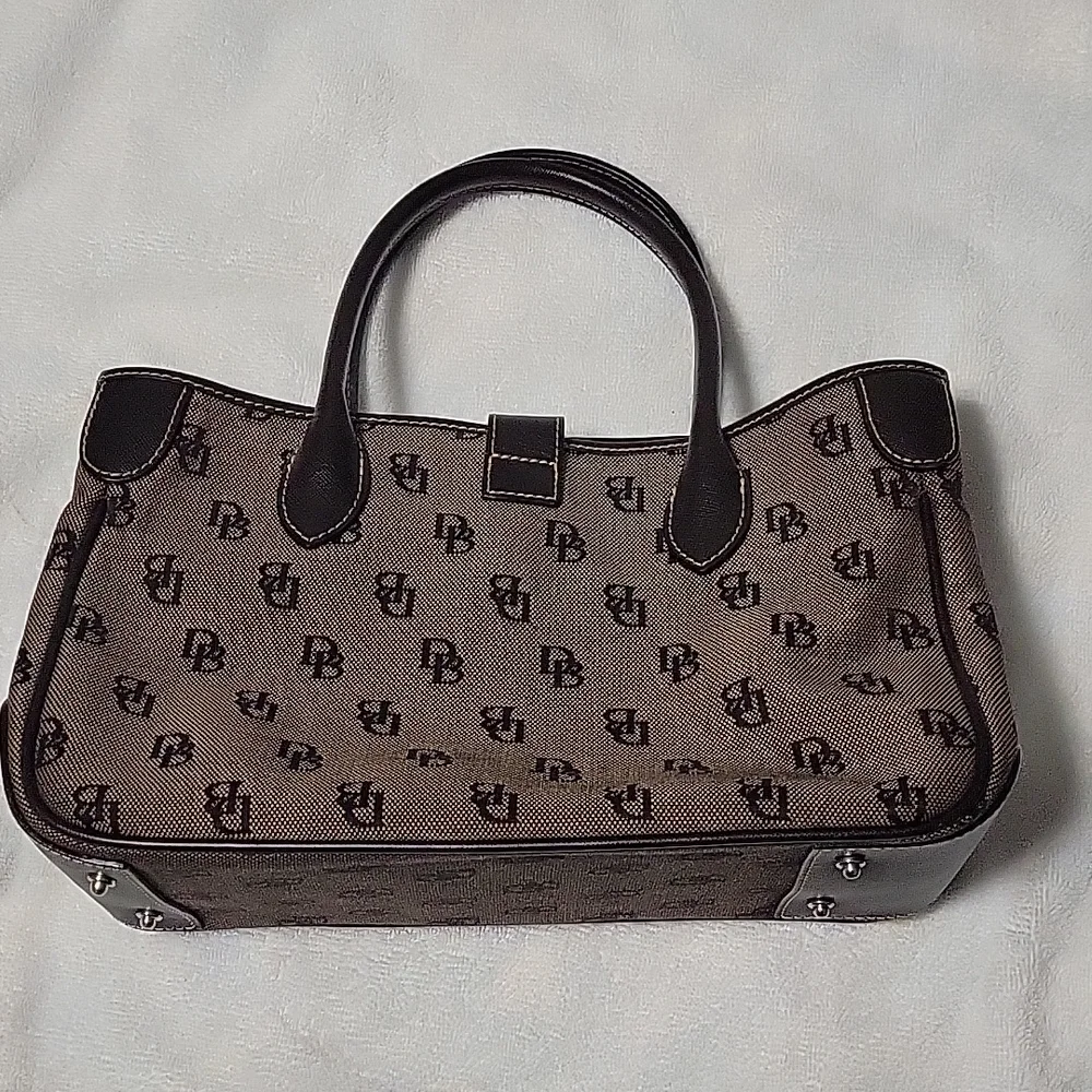 Dooney & Bourke Purse - Picture 2 of 7